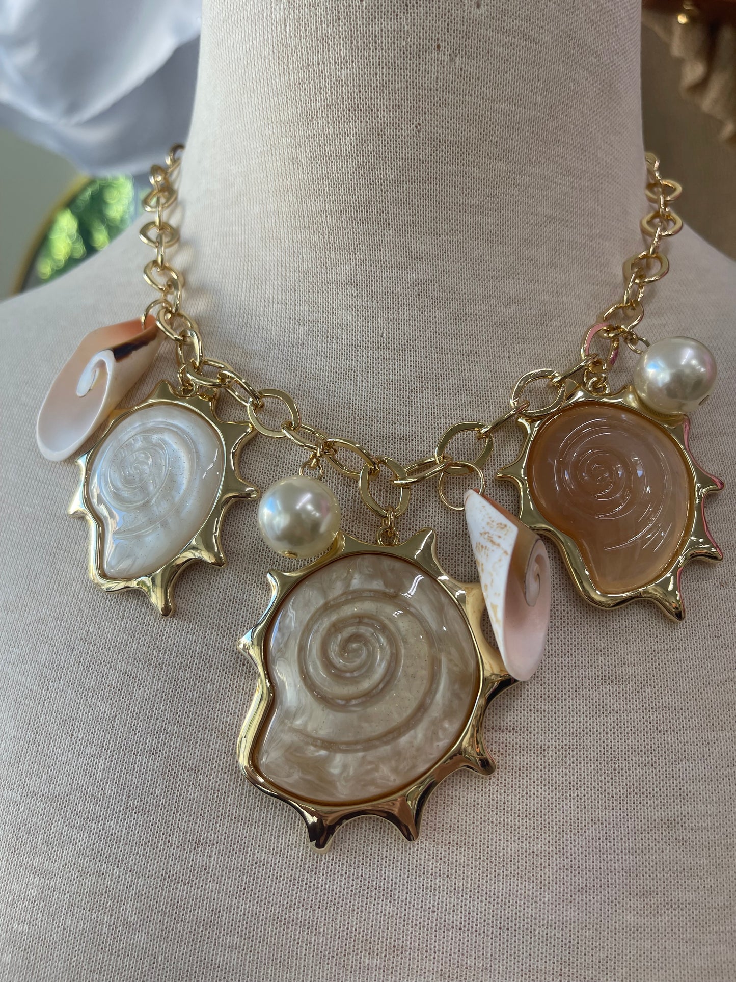Sea Shell Large Necklace/Earrings 🐚