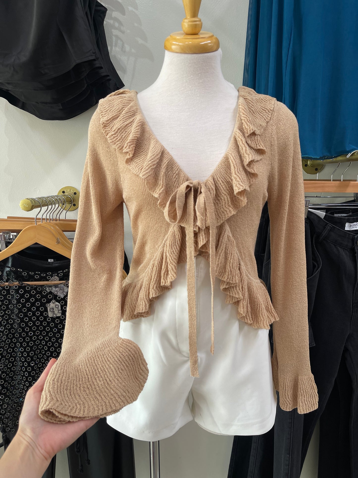 Tan Ruffle Top 🥥🤎
