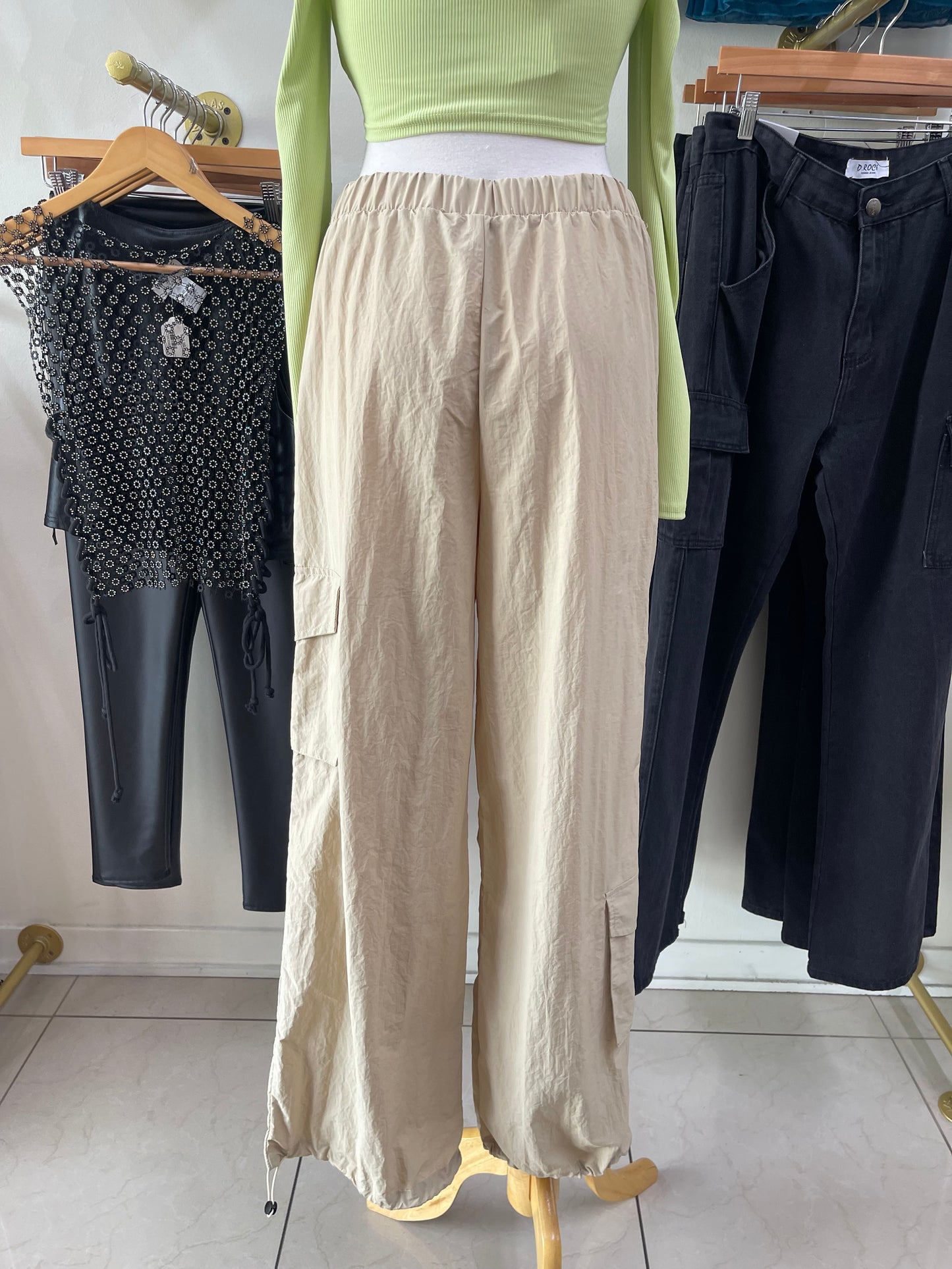 Beige Cargo Baggy Bottoms