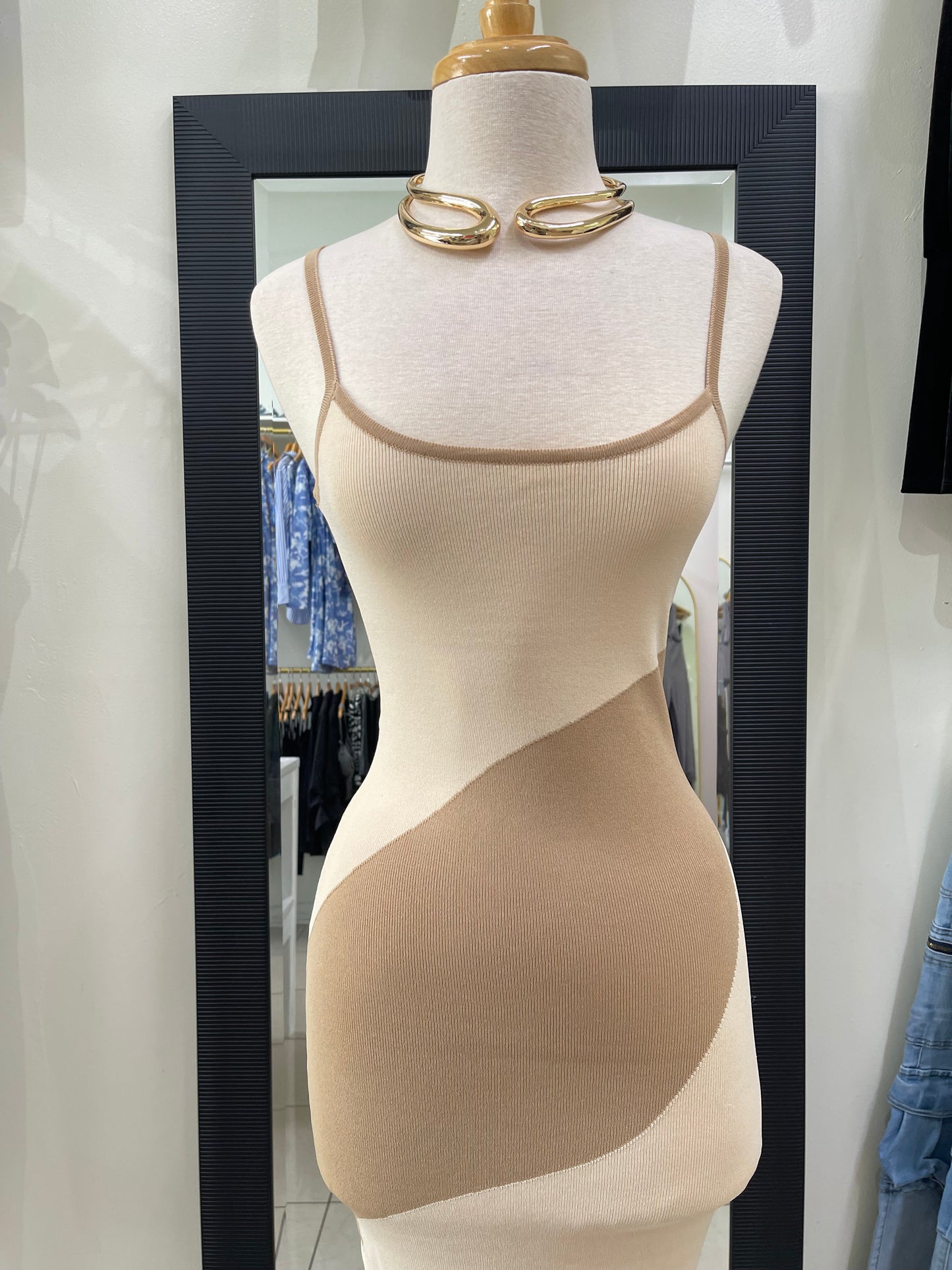 Caramelo Dress