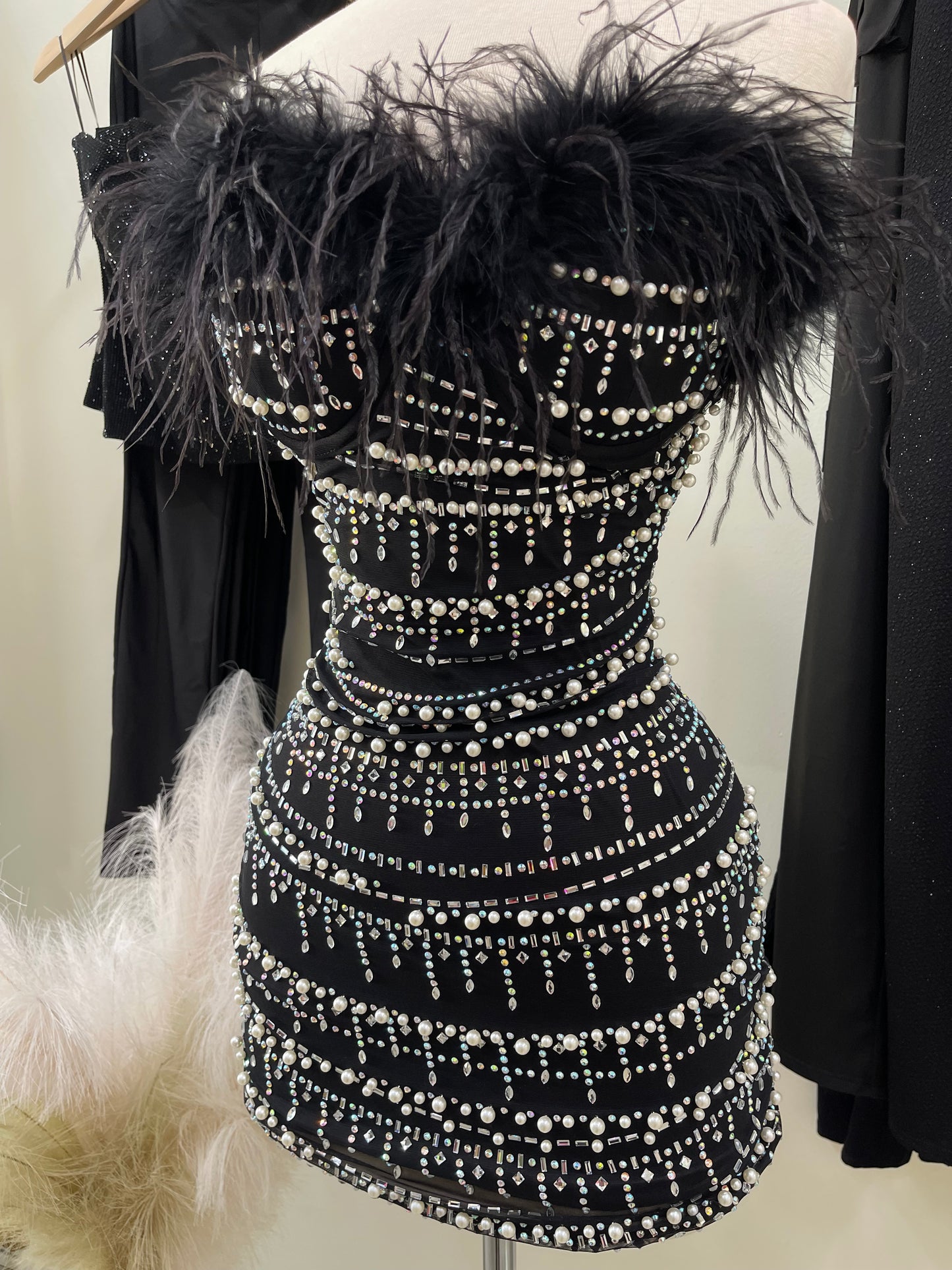 Black Feather Pearl Dress 🖤