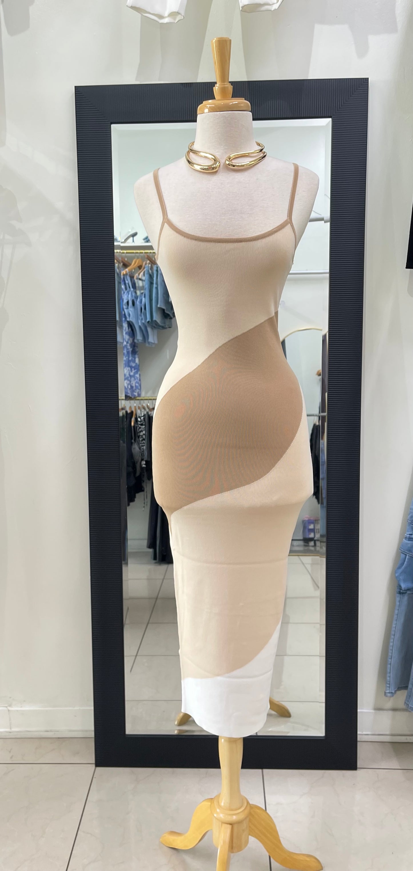 Caramelo Dress