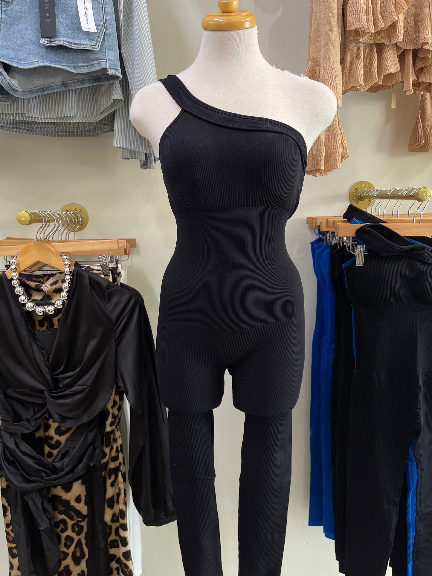 Halter Tight Jumpsuit ⌛️