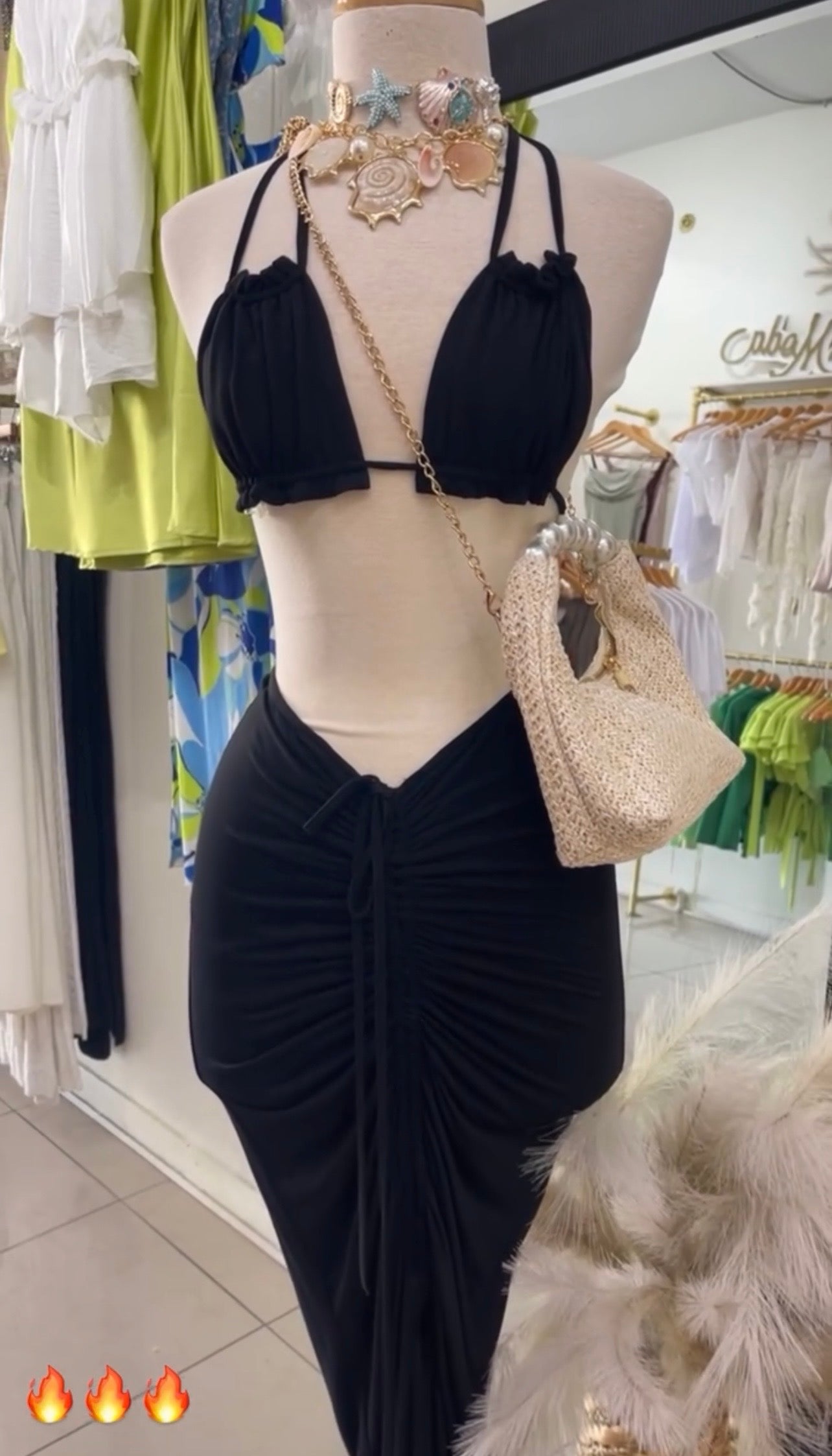 Black Beach Set