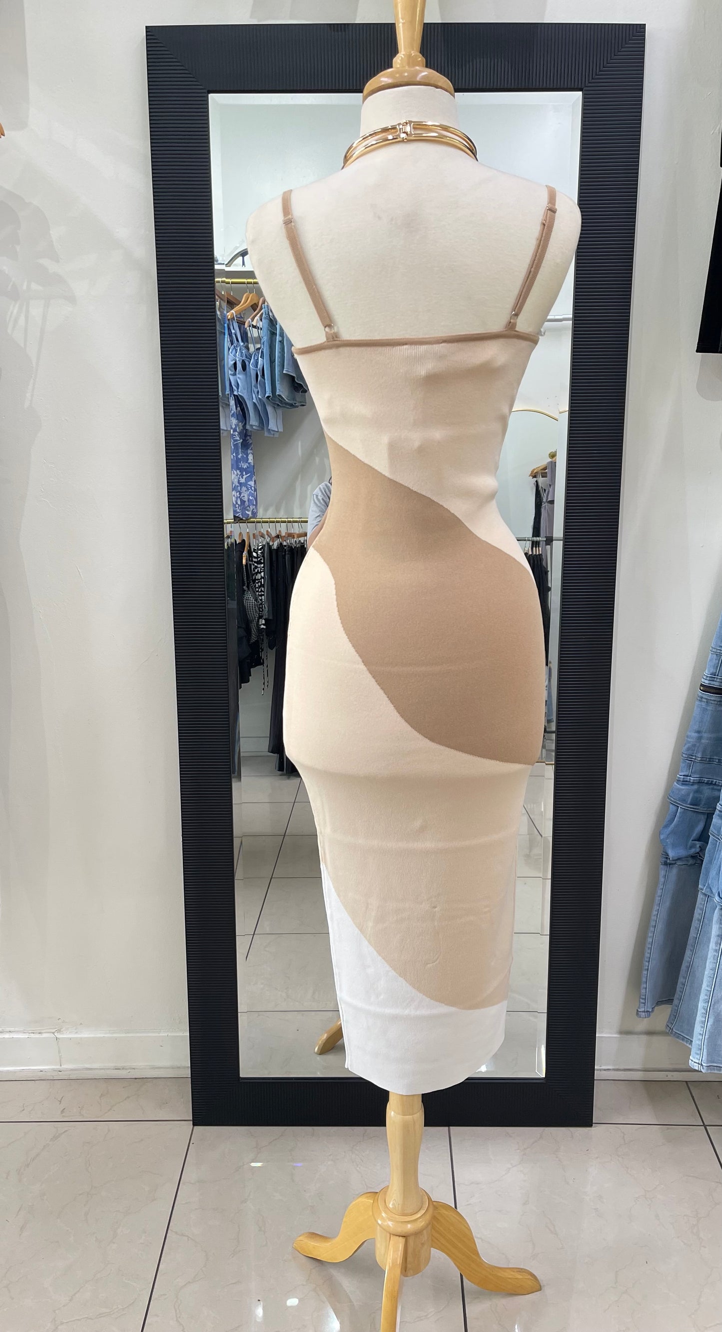 Caramelo Dress