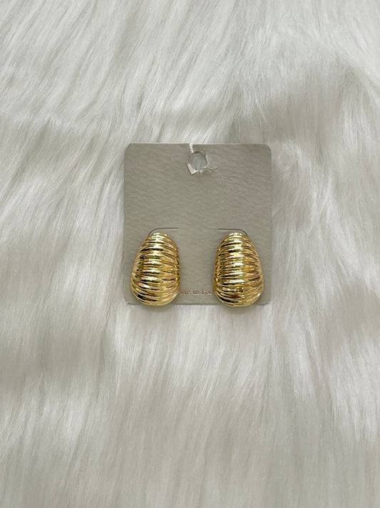 Caterpillar Gold Earrings 😍